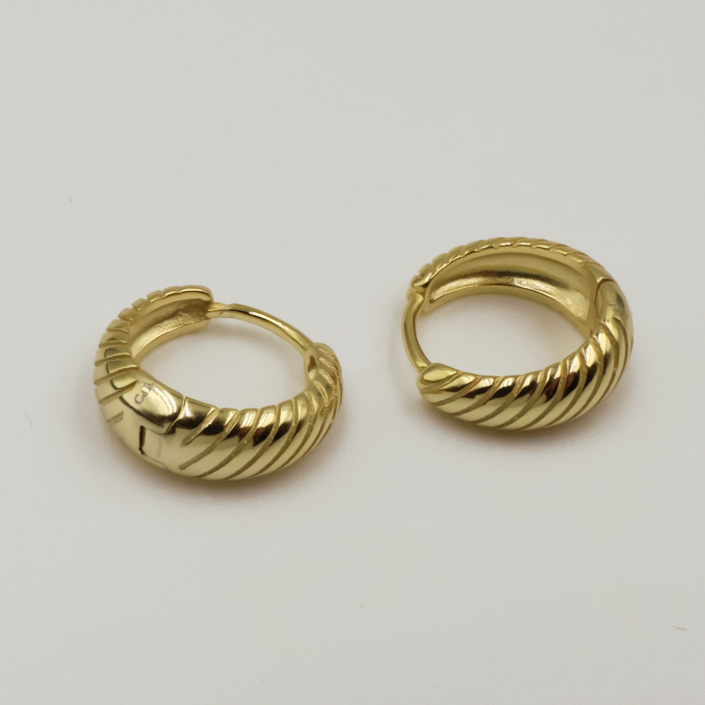 Audrey Huggie Hoop Earrings in Gold