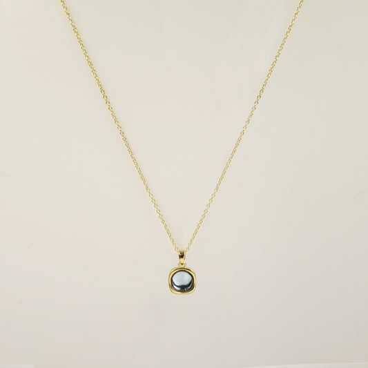 Ocean Blue Mother of Pearl Necklace in Gold
