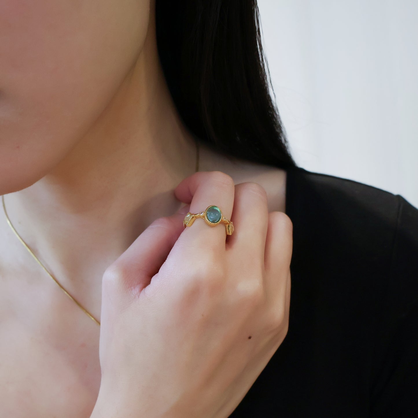 Zenith Zircon Ring in Gold